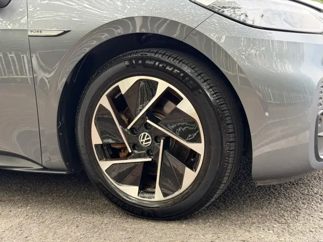 Volkswagen ID.3 — Фото автомобиля 4