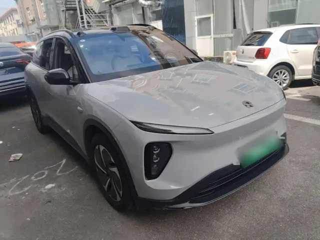 Nio ES6 — Фото автомобиля 21