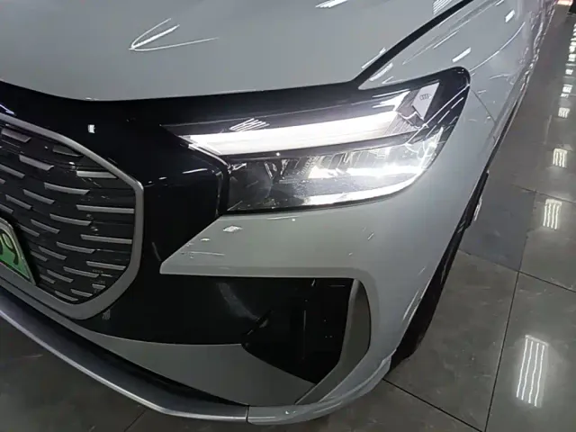 Audi Q4 e-tron — Фото автомобиля 23
