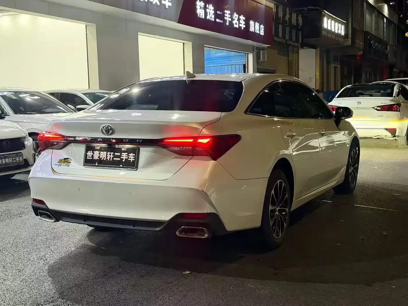 Toyota Avalon 2022 2.0L Progressive Edition — Фото автомобиля 6