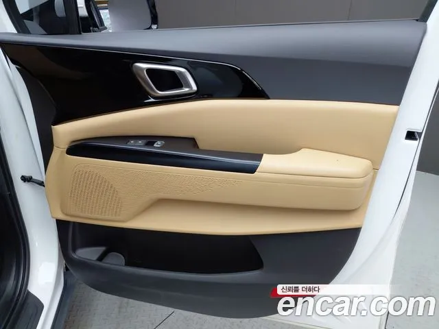 Kia Canival Carnival 4 поколение 9 мест Prestige — Фото автомобиля 24