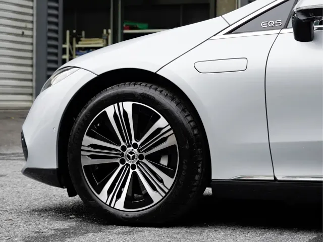 Mercedes-Benz EQS — Фото автомобиля 6