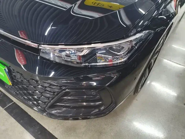 Volkswagen Passat — Фото автомобиля 23