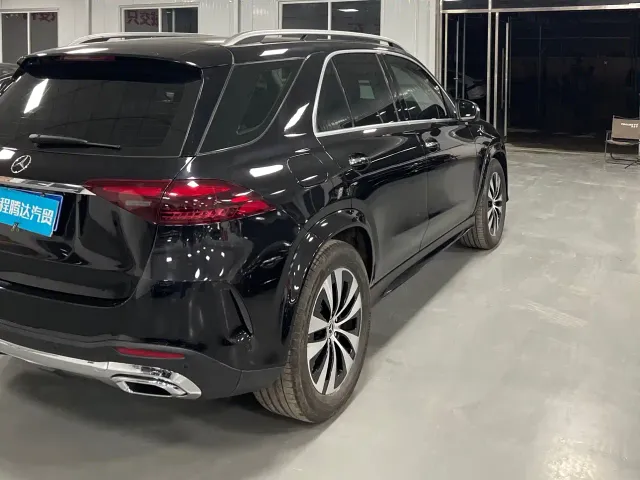 Mercedes-Benz GLE-Class — Фото автомобиля 12