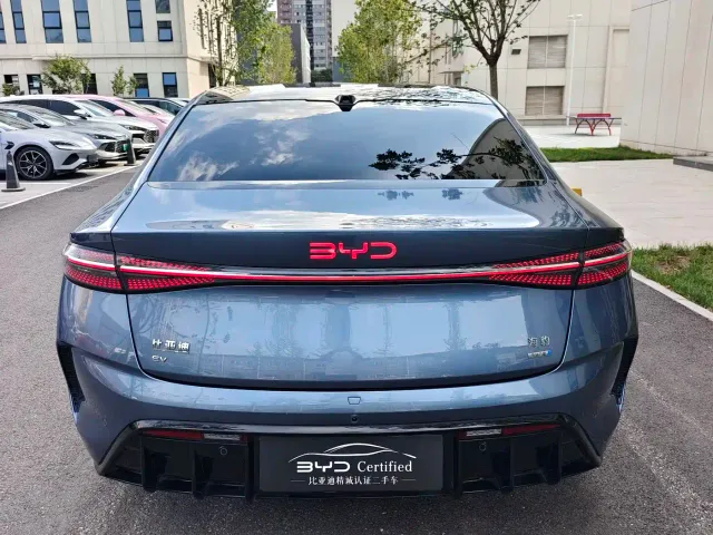BYD Seal — Фото автомобиля 10
