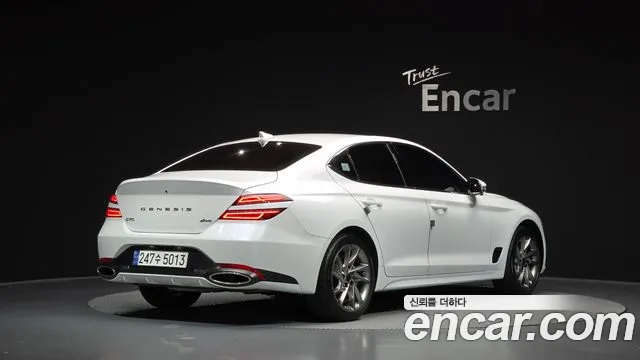 Genesis G70 New — Фото автомобиля 2