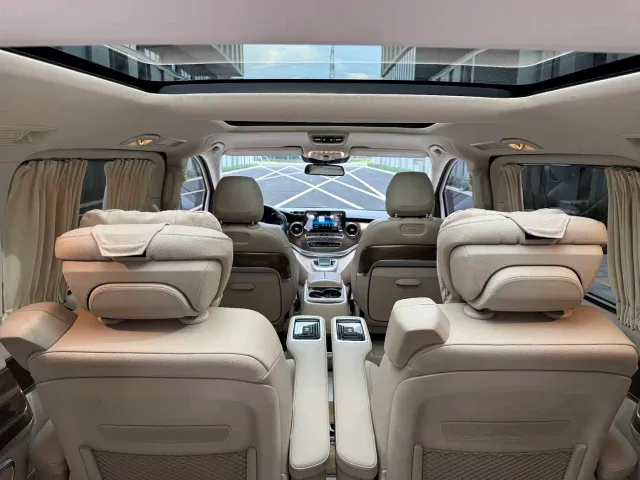 Mercedes-Benz V-Class — Фото автомобиля 22