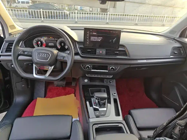 Audi Q5L — Фото автомобиля 5