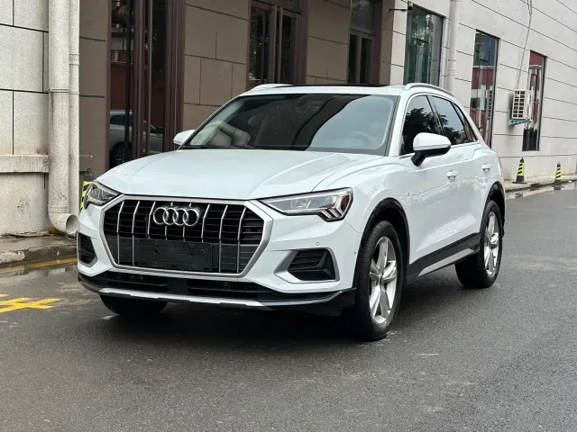 Audi Q3 — Фото автомобиля 4