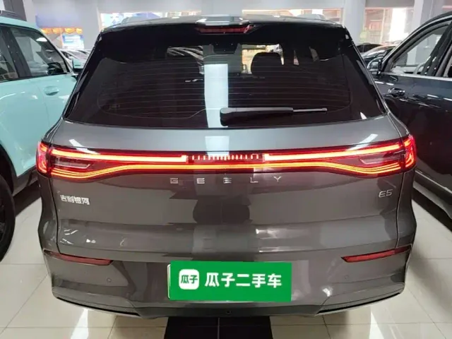 Geely Galaxy E5 — Фото автомобиля 5