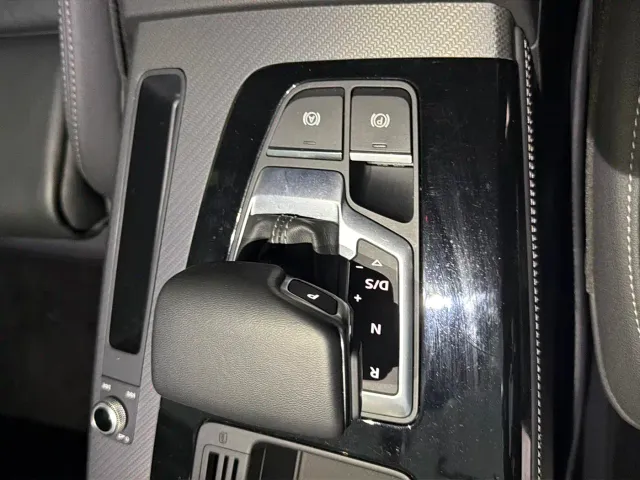 Audi Q5L — Фото автомобиля 23