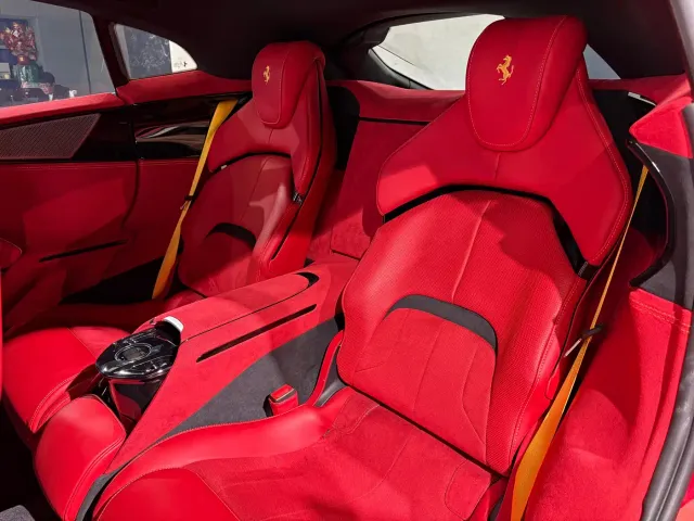 Ferrari Purosangue — Фото автомобиля 13