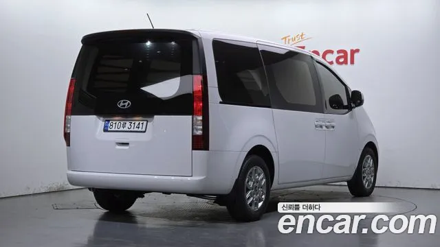 Hyundai Staria — Фото автомобиля 2