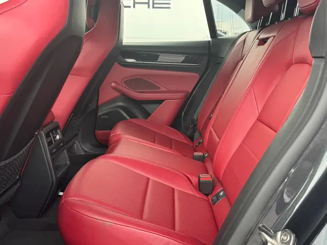 Porsche Macan EV — Фото автомобиля 14