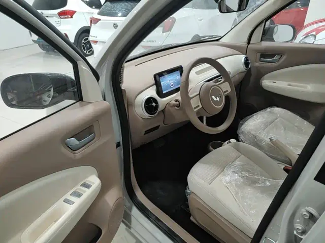 Wuling Hongguang Mini EV — Фото автомобиля 15