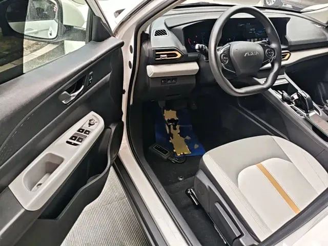 Dongfeng Fengshen E70 — Фото автомобиля 15