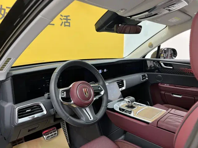 Hongqi E-HS9 — Фото автомобиля 26