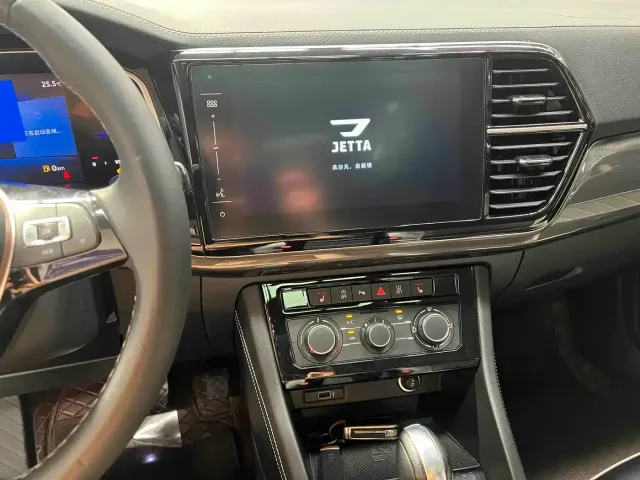 Jetta VS7 — Фото автомобиля 12