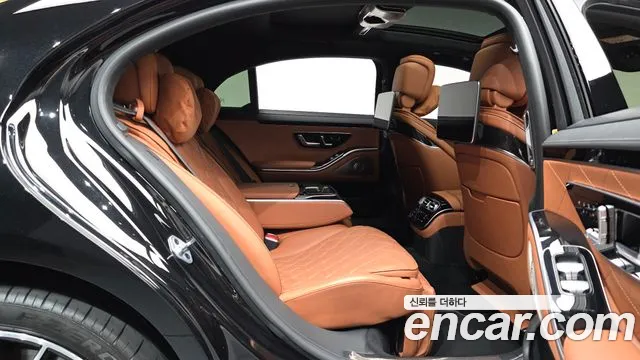 Mercedes-Benz S-Class — Фото автомобиля 8