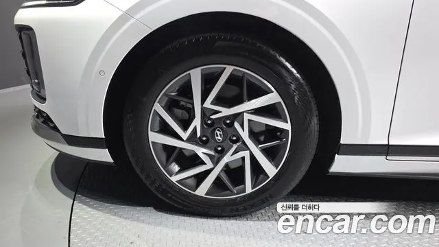 Hyundai Grandeur GN7 — Фото автомобиля 5