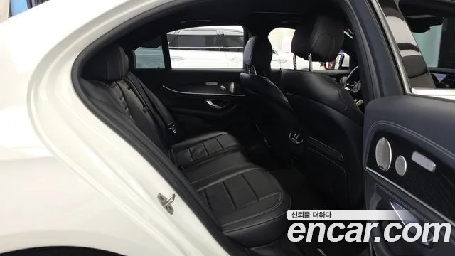 Mercedes-Benz E-Class W213 — Фото автомобиля 18