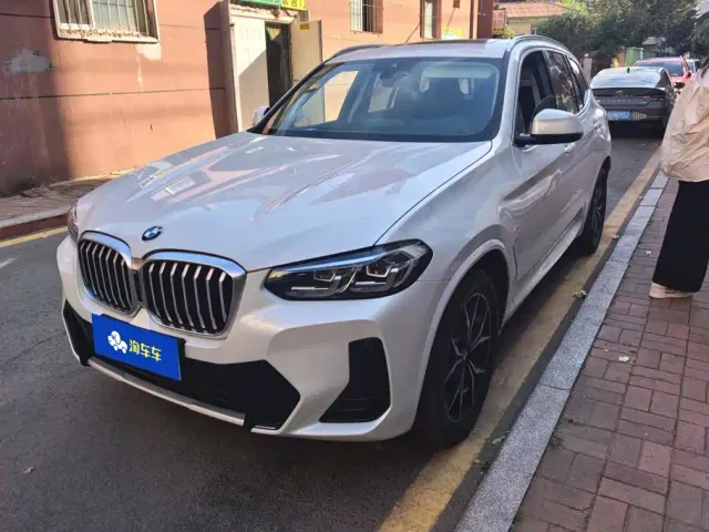 Фотография автомобиля — BMW X3