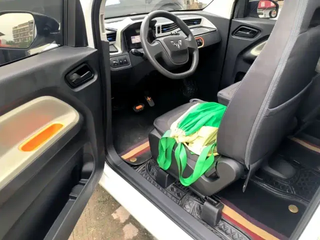 Wuling Hongguang Mini EV — Фото автомобиля 15