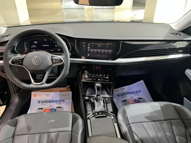 Volkswagen Passat — Фото автомобиля 9