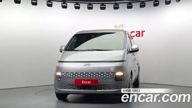 Hyundai Staria Staria Tourer 11 мест — Фото автомобиля 3