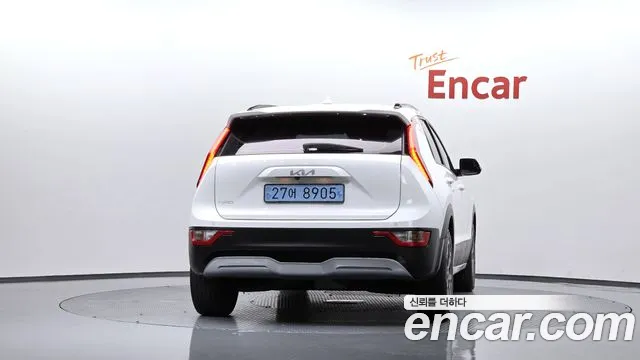 Kia Niro New — Фото автомобиля 4