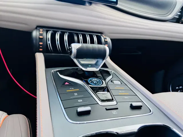 BYD Yuan PLUS — Фото автомобиля 23