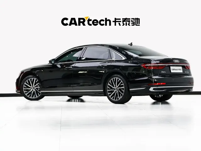 Audi A8 — Фото автомобиля 6