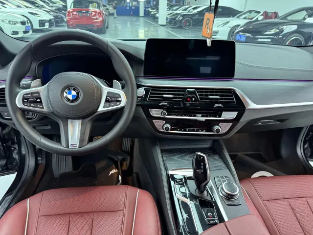 BMW 5 Series — Фото автомобиля 7
