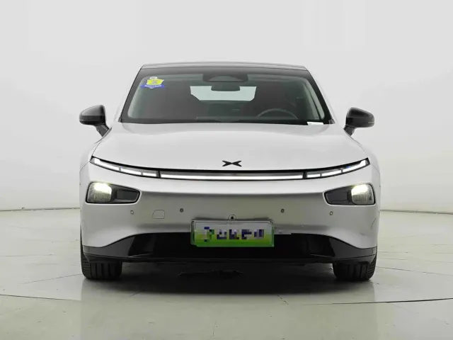Xpeng P7 — Фото автомобиля 3