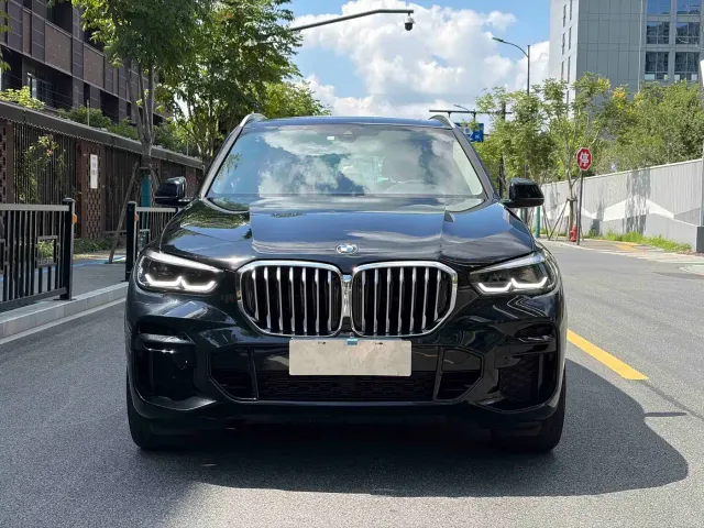 BMW X5 — Фото автомобиля 2