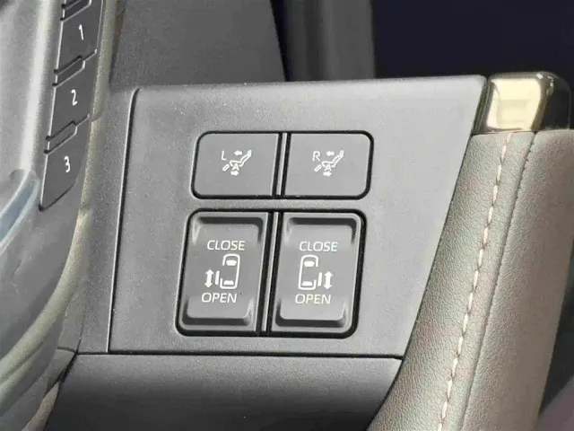 Toyota Alphard — Фото автомобиля 19
