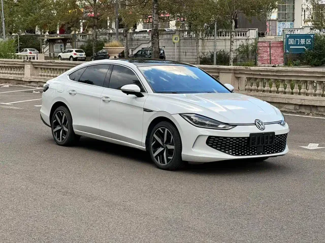 Volkswagen Lamando — Фото автомобиля 5