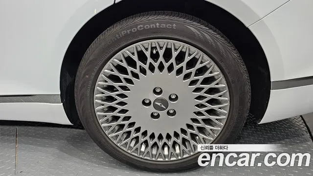 Genesis G80 Бензин 3.5 турбо AWD — Фото автомобиля 18