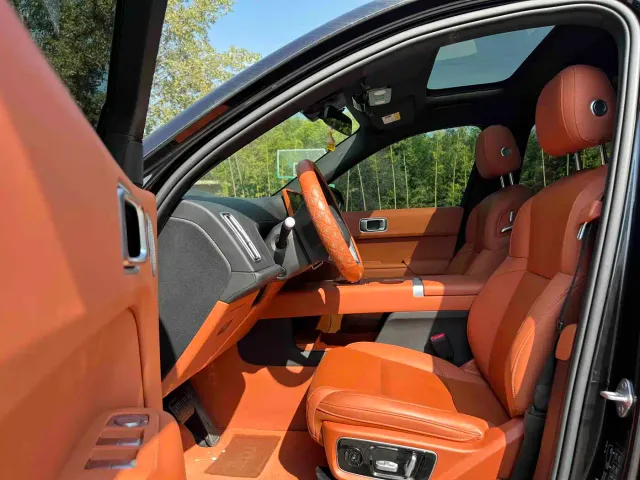 Li Auto L7 — Фото автомобиля 4