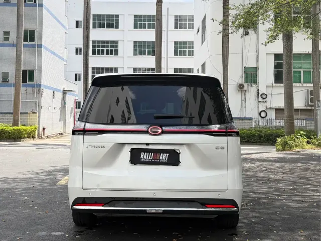 GAC Trumpchi E8 — Фото автомобиля 6