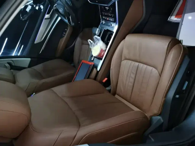 Audi A6L — Фото автомобиля 24