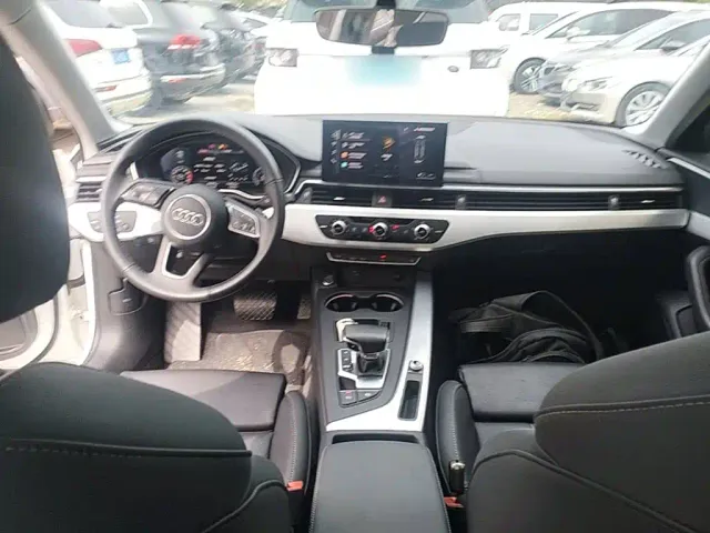 Audi A4L — Фото автомобиля 9