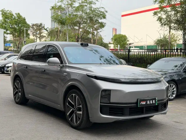 Li Auto L9 — Фото автомобиля 2