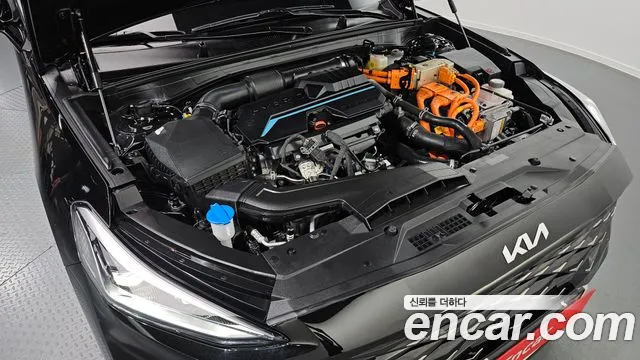 Kia K8 Hybrid — Фото автомобиля 6