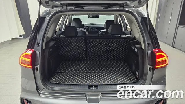 Kia Niro — Фото автомобиля 22