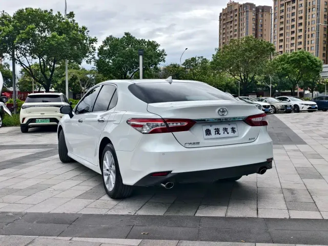 Toyota Camry — Фото автомобиля 6