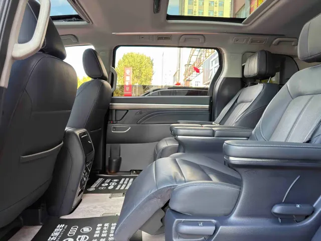 GAC Trumpchi M8 — Фото автомобиля 8