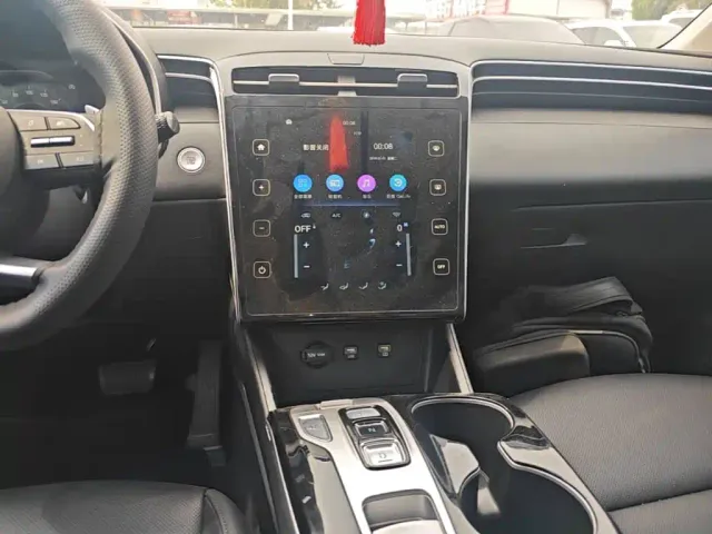 Hyundai Tucson — Фото автомобиля 12