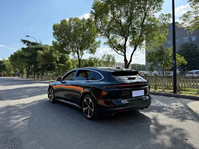 Nio ET5 Touring — Фото автомобиля 7