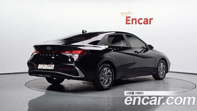 Hyundai AVANTE Новый Avante (CN7) — Фото автомобиля 2